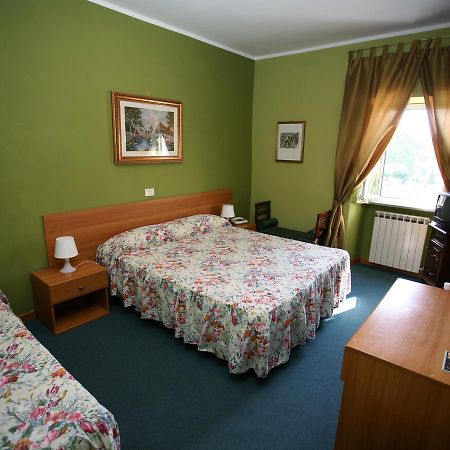 Hotel Sutrium Zewnętrze zdjęcie