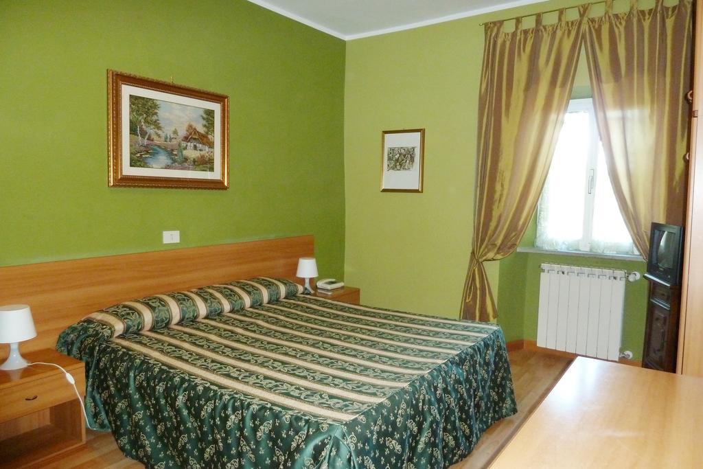 Hotel Sutrium Pokój zdjęcie