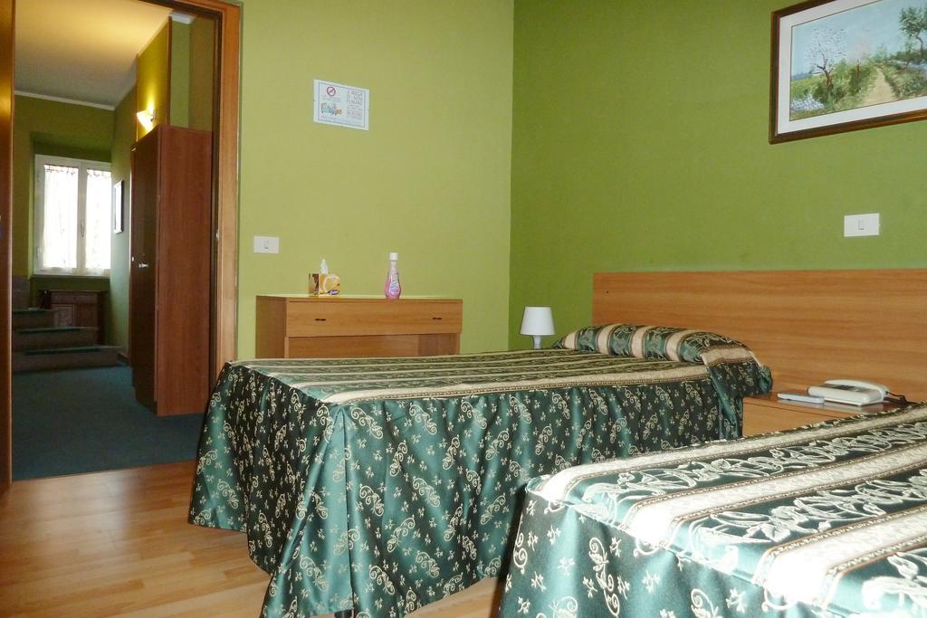 Hotel Sutrium Pokój zdjęcie